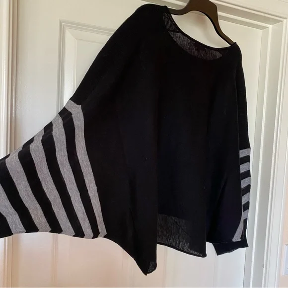 NWT LAmade Women's Stripe Three-Quarter Sleeve Boat Neck Top - Picture 9 of 12